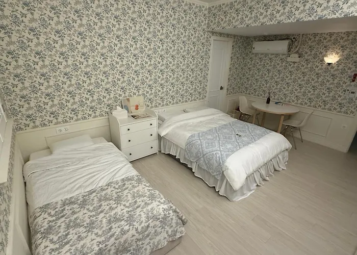 Apartment Roots House Busan